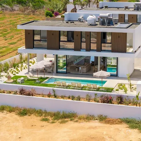 Villa New 4 Bedroom With Panoramic Sea Views *